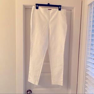 Vince Camuto|| White flat white slacks with side zipper